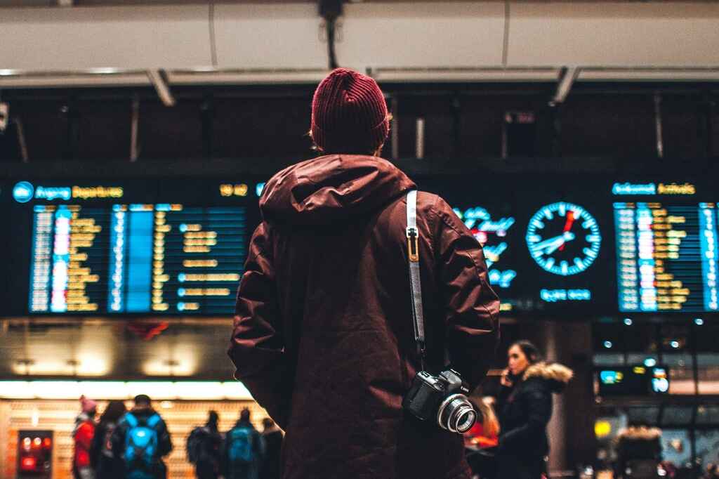 is it safe to travel to Albania?